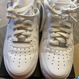 Men all white Air Force Ones Low Top Size 10